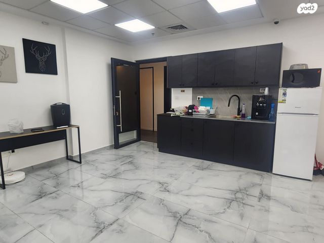 משרדים, דרך חיפה 37, קרית אתא