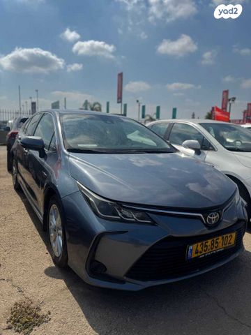 טויוטה קורולה