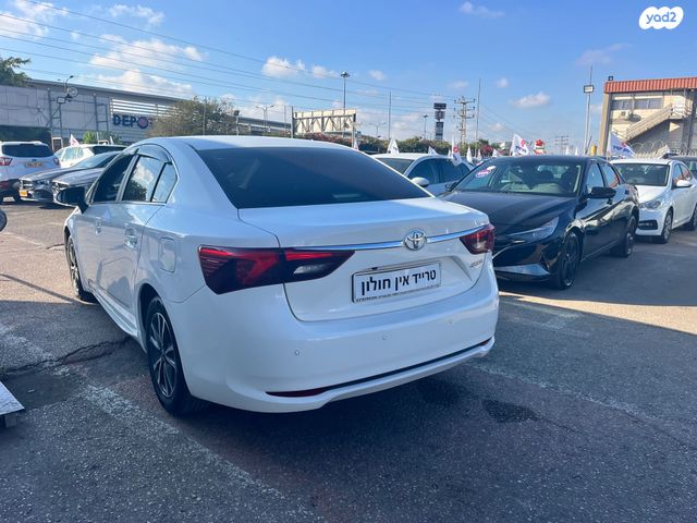 טויוטה אוונסיס