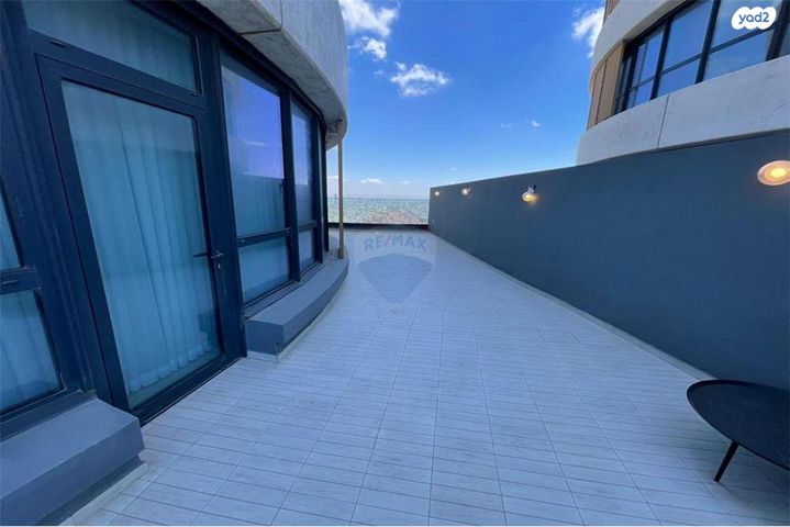 דירה, דרך מנחם בגין 160, מונטיפיורי, הרכבת, תל אביב יפו