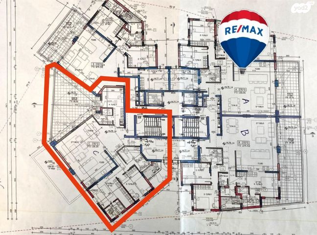 גג/ פנטהאוז, בנות חיל, ראשון לציון