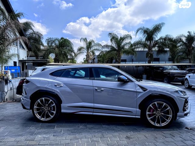 למבורגיני אורוס