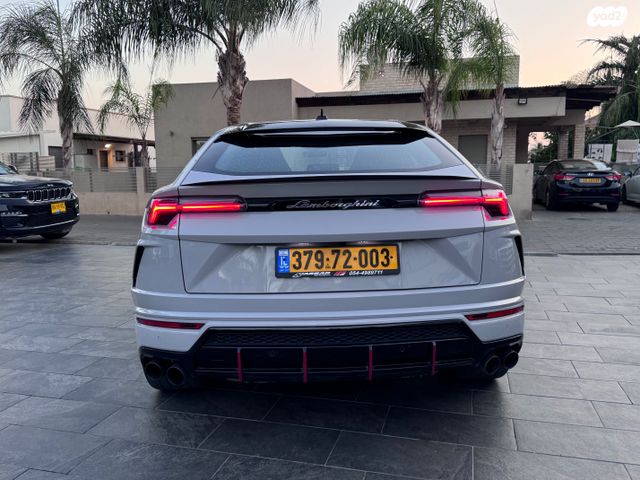 למבורגיני אורוס