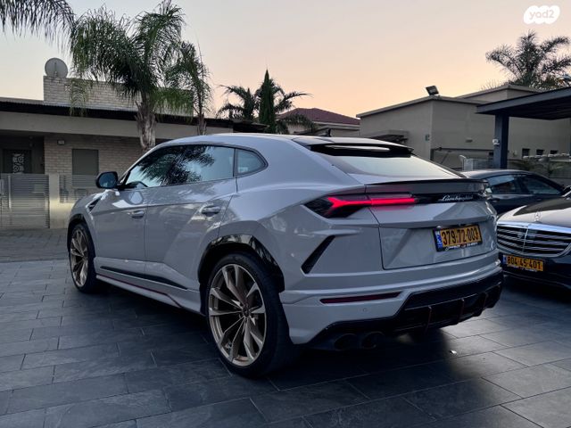 למבורגיני אורוס