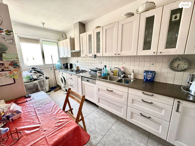 דירה, זאב פלק, חומת שמואל, הר חומה, ירושלים