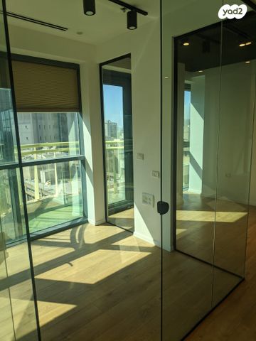 משרדים, תובל, רמת גן