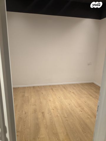 משרדים, תובל, רמת גן