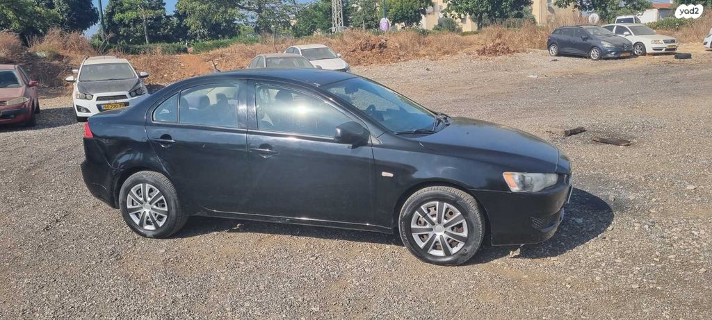 מיצובישי לנסר