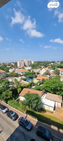 דירה, הרצליה