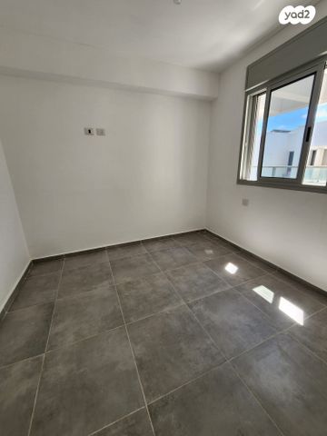 גג/ פנטהאוז, רמב"ם, ראשון לציון