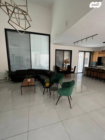 בית פרטי/ קוטג', נורית