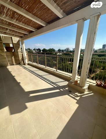 גג/ פנטהאוז