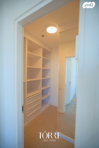 גג/ פנטהאוז, דרך מנחם בגין 158, תל אביב יפו