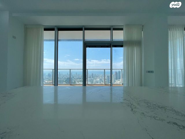 גג/ פנטהאוז