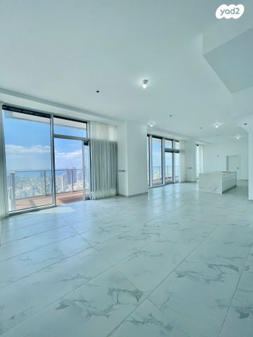 גג/ פנטהאוז