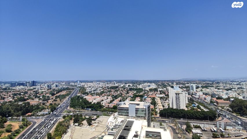 משרדים, הפנינה, רעננה