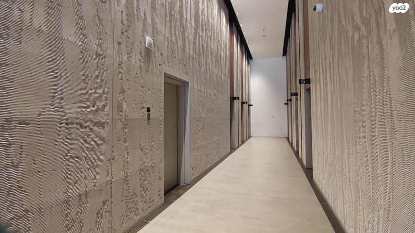 משרדים, הפנינה, רעננה