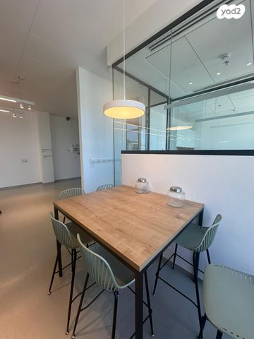 משרדים, נס ציונה