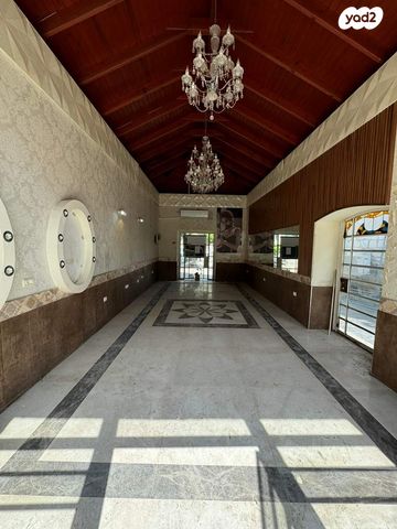 קליניקות, שדרות בן גוריון, המושבה הגרמנית, חיפה