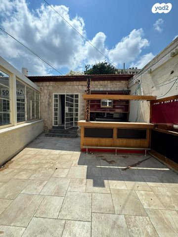 קליניקות, שדרות בן גוריון, המושבה הגרמנית, חיפה