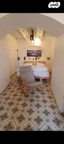 דו משפחתי, אחווה, טבריה