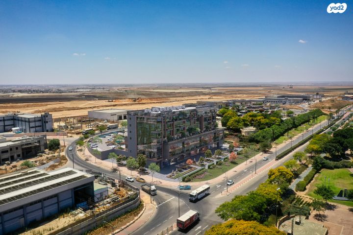 מגרשים, אחת עשרה הנקודות, נתיבות