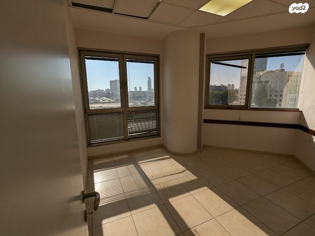 משרדים, יצחק בן צבי 10, מרכז אזרחי, באר שבע