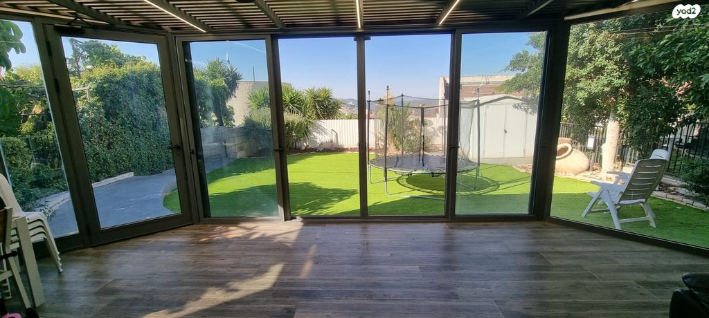 דירת גן, הצדיק מצ'כנוב, רמות, ירושלים