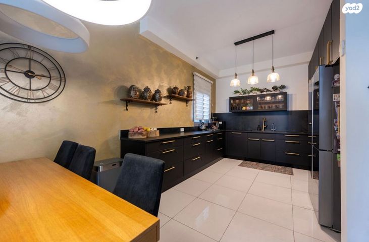 דירה, יונתן רטוש 12, ראש העין