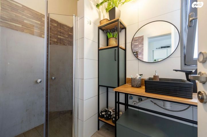 דירה, יונתן רטוש 12, ראש העין