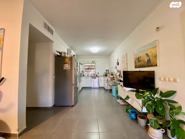 בית פרטי/ קוטג', נווה עמית, רחובות