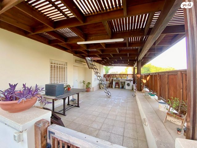 בית פרטי/ קוטג', נווה עמית, רחובות