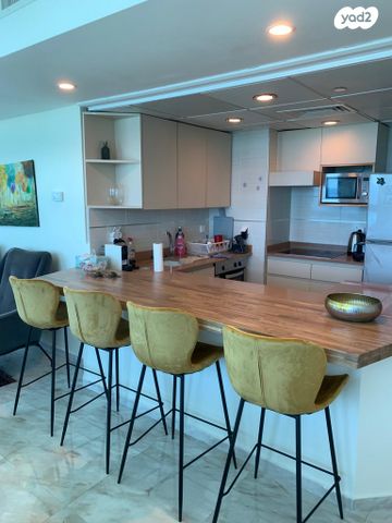 דירה, שדרות עובד בן עמי, נוף הטיילת, נתניה