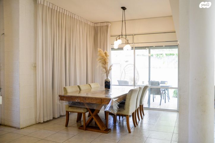 בית פרטי/ קוטג', אפרסמון 12, עומר