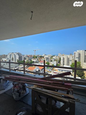 גג/ פנטהאוז, אחד העם, נהריה