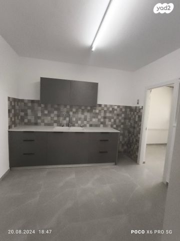 דירה, הרב אונטרמן, פתח תקווה