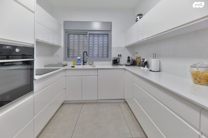 גג/ פנטהאוז, קרן היסוד, מרכז העיר, סביניה, הוותיקה, קרית ביאליק