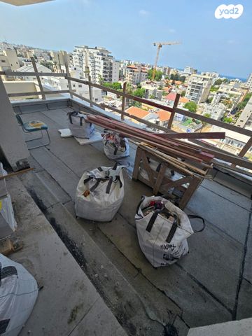 גג/ פנטהאוז, אחד העם, נהריה