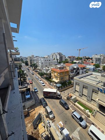 דירה, אחד העם, נהריה