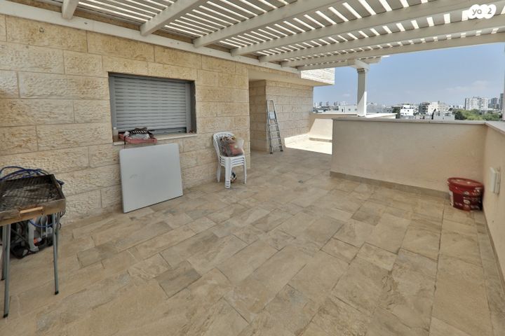 גג/ פנטהאוז, קרן היסוד, מרכז העיר, סביניה, הוותיקה, קרית ביאליק