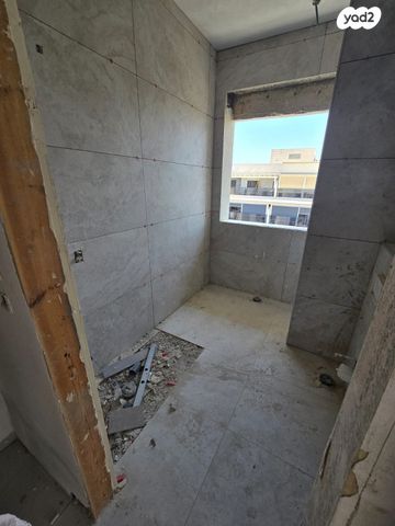 גג/ פנטהאוז, אחד העם, נהריה