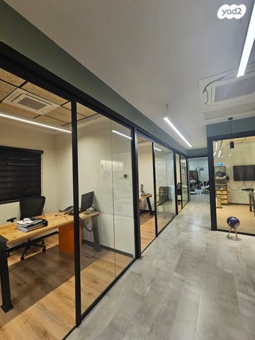 משרדים, תל מונד