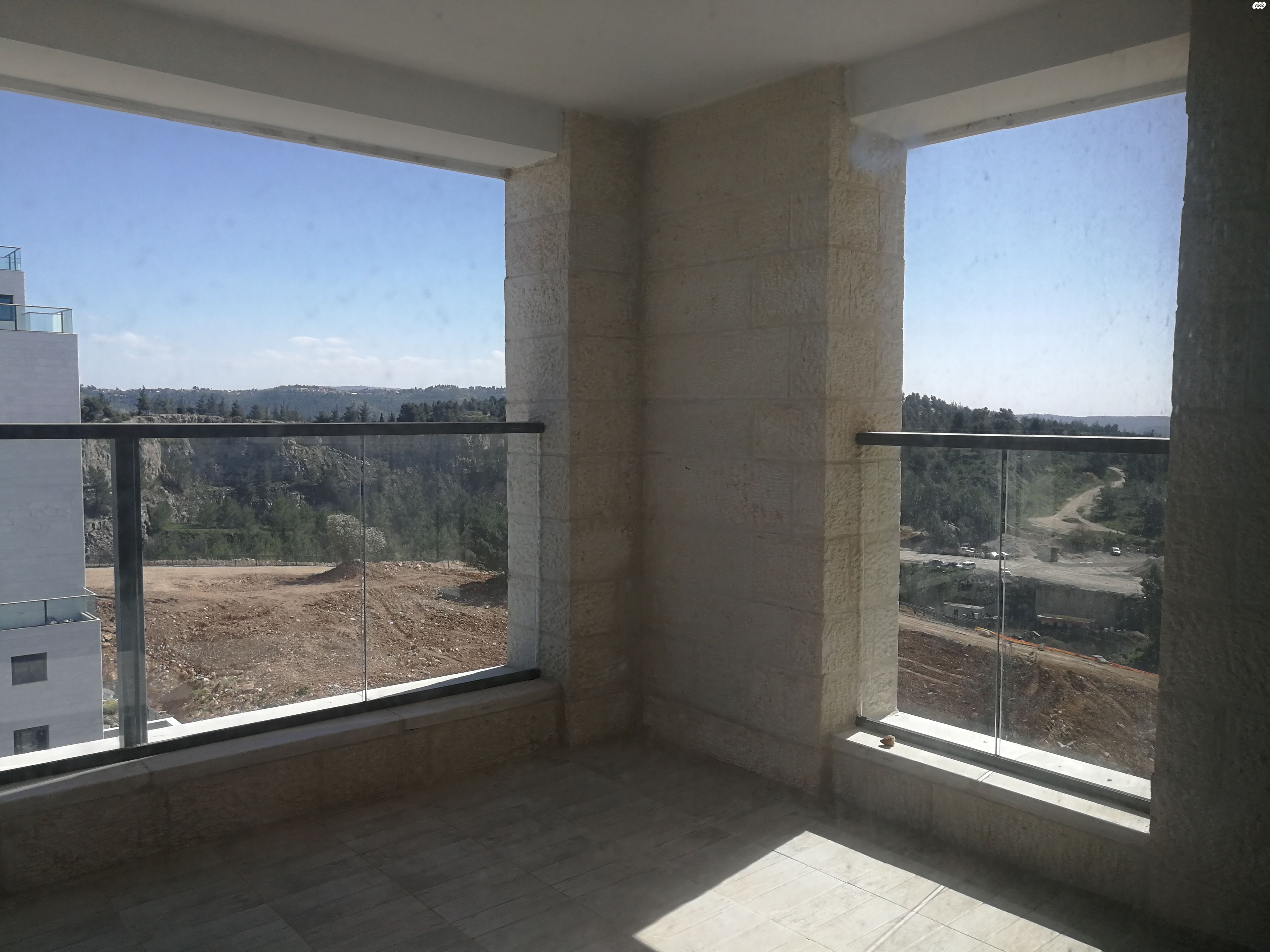 שדרות החוצבים 26