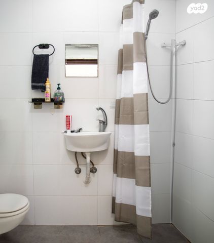 דירת גן, ה' באייר 24, גבעת אולגה, חדרה