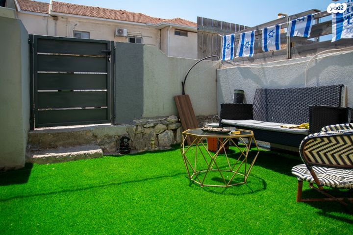 דירת גן, ה' באייר 24, גבעת אולגה, חדרה