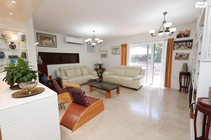 בית פרטי/ קוטג', מאיר בר אילן, נתניה