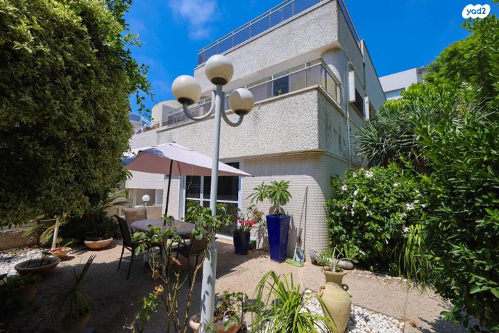 בית פרטי/ קוטג', מאיר בר אילן, נתניה