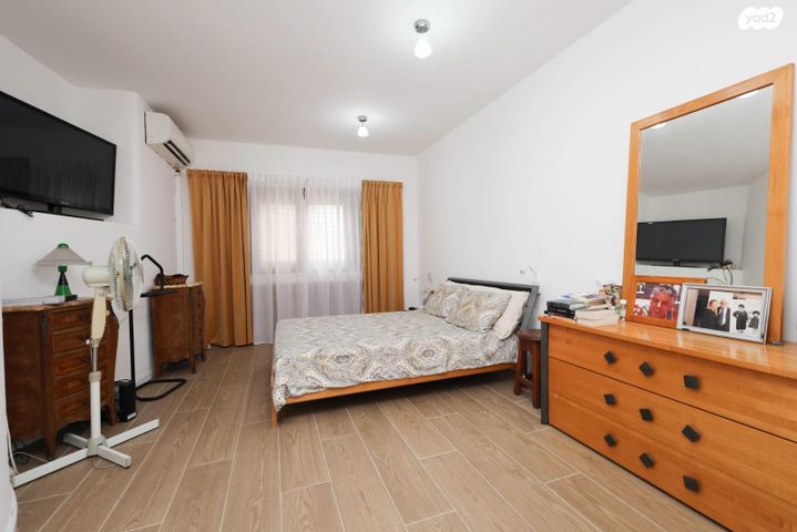 בית פרטי/ קוטג', מאיר בר אילן, נתניה