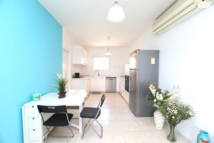 דירה, מרדכי גור 3, נתניה