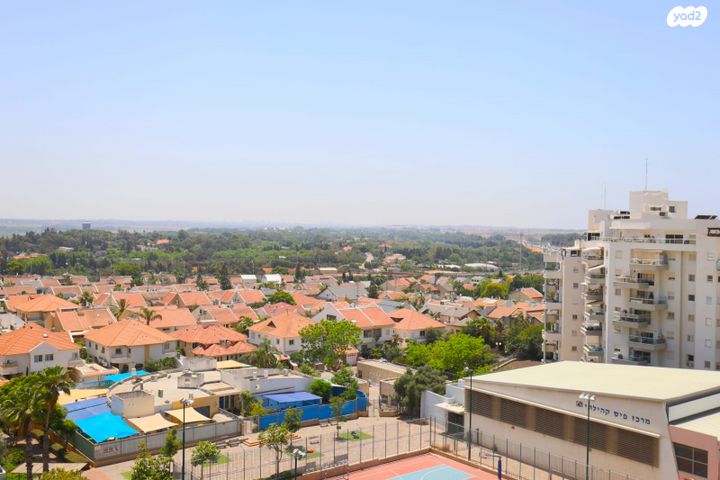 דירה, מרדכי גור 3, נתניה